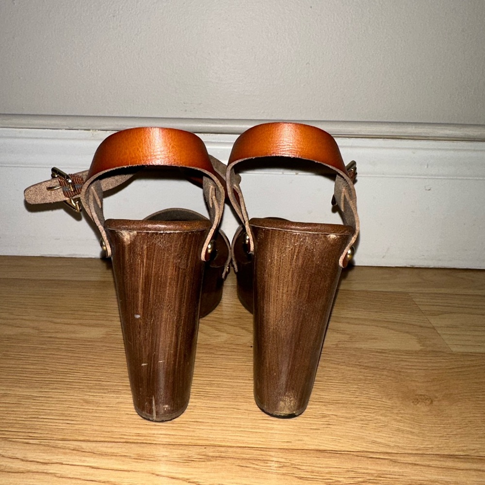 Platform Heels - Picture 4 of 6